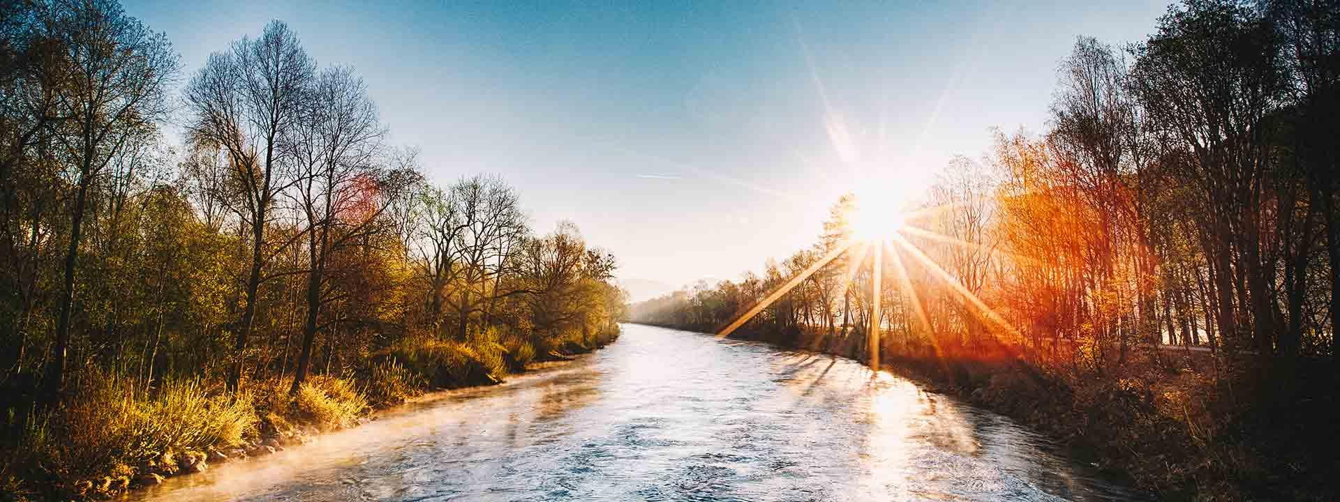Sonnenuntergang beim Fluss Enns Steiermark