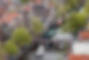 Jordaan Viertel in Amsterdam mit Grachten, Brücke und typischen Häusern