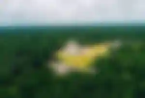 Chichén Itzá mit der Kukulkán-Pyramide auf der Halbinsel Yucatán