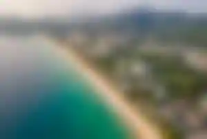 Luftaufnahme des Karon Beach auf Phuket