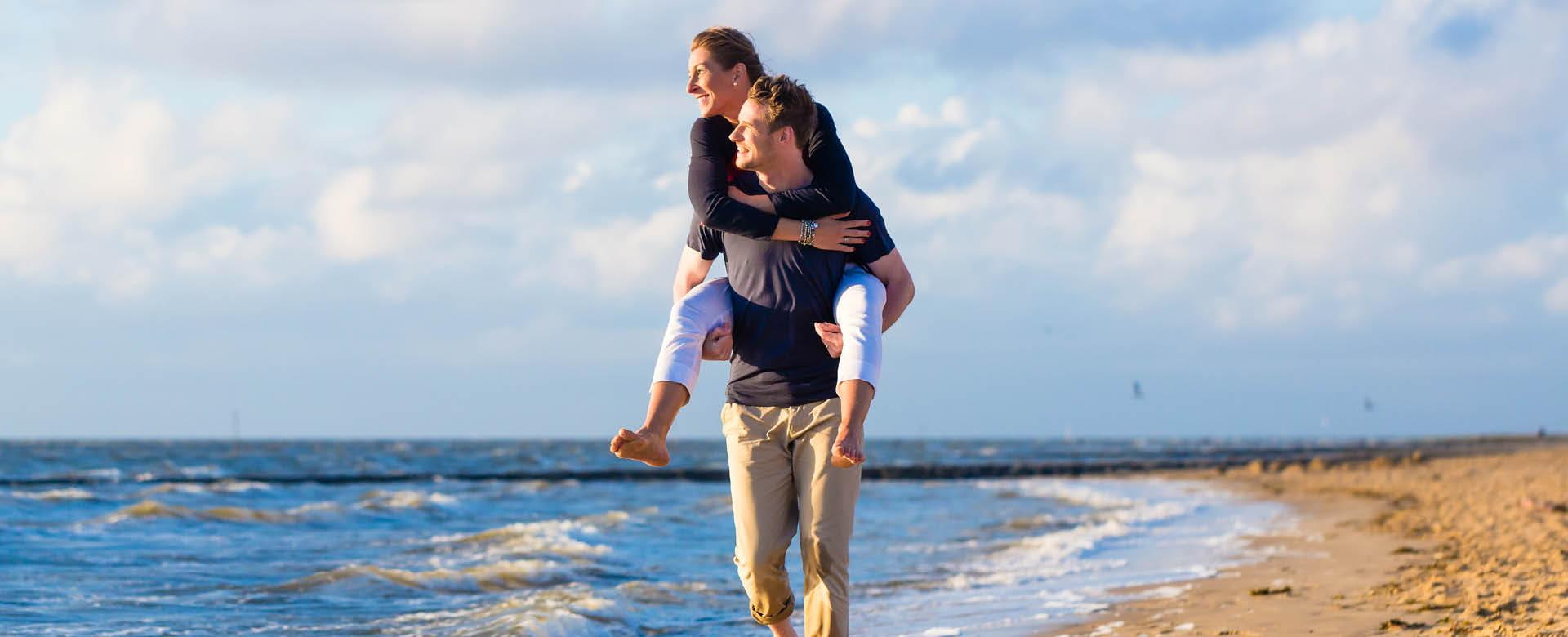 Paar an der Nordsee