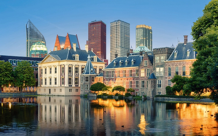 Den Haag Binnenhof mit Mauritshuis 