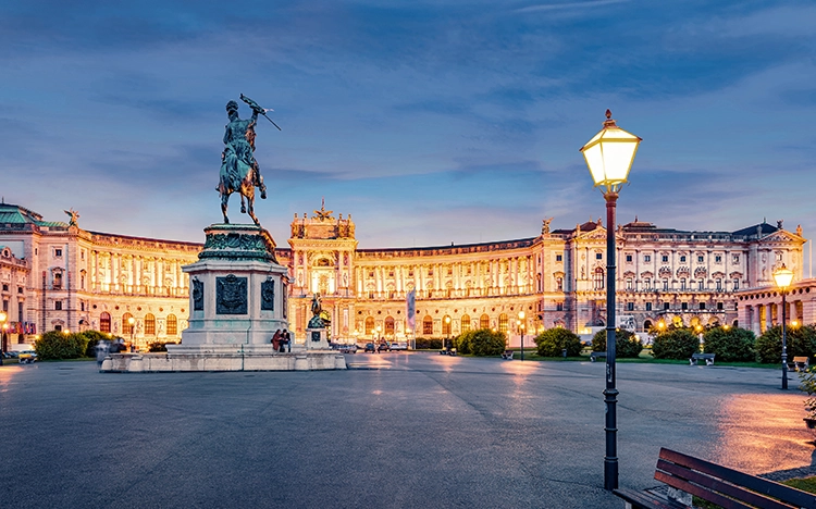 Heldenplatz Wien nachts