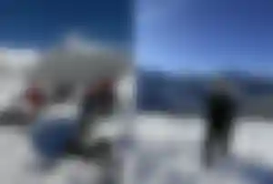 Geteiltes Bild: links - Schneemobile mit Menschen darauf, rechts: Person im Anzug für Schneemobilfahrt posiert im Schnee vor Panorama