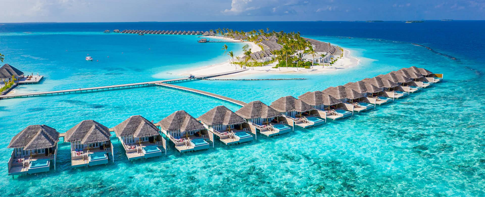 Malediven Resort im Meer